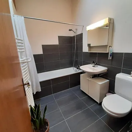 2 Rooms With Bathroom